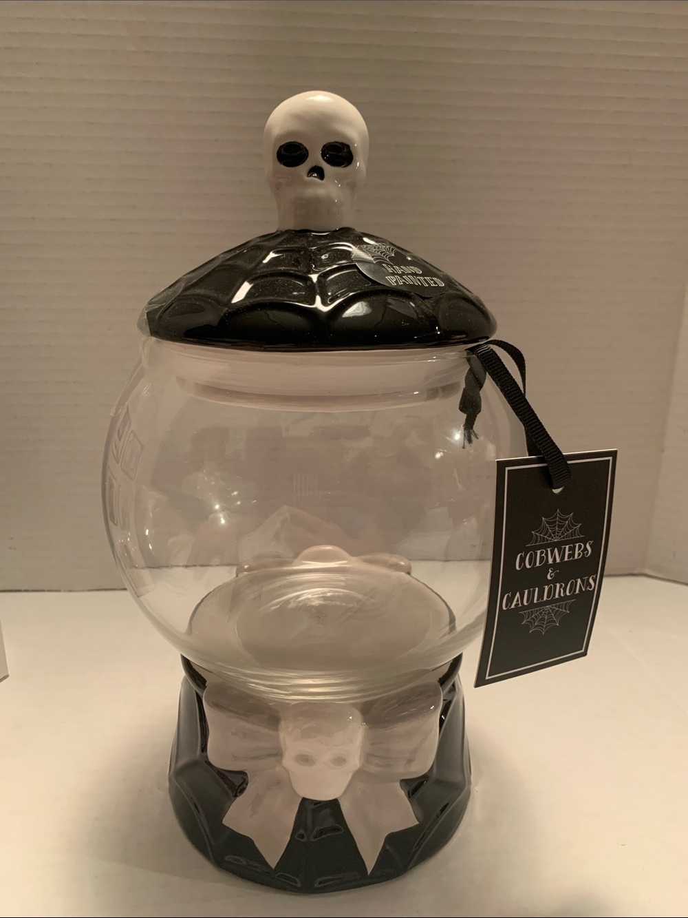 Cobwebs & Cauldrons Black and White Skull Glass Bow Candy Jar NEW